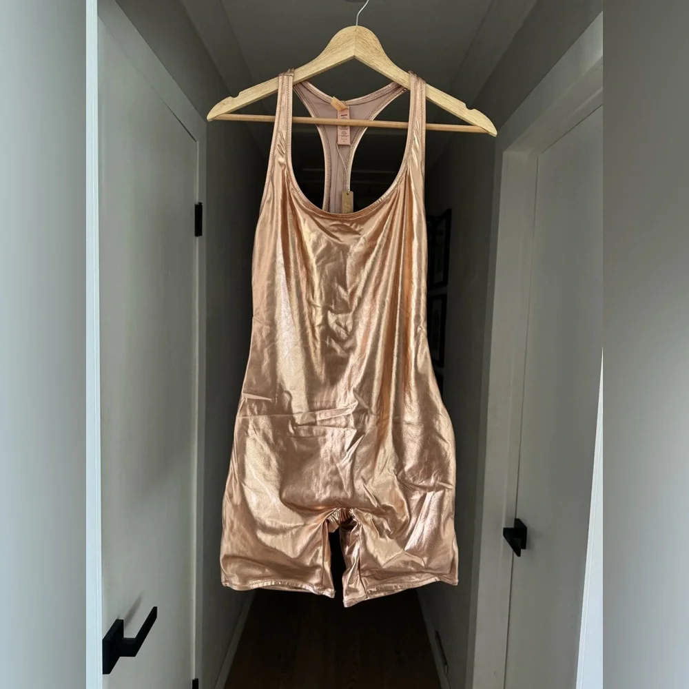 SKIMS Metallic Swim Cycle Suit in Champagne Sz M MSRP $128 NWT
